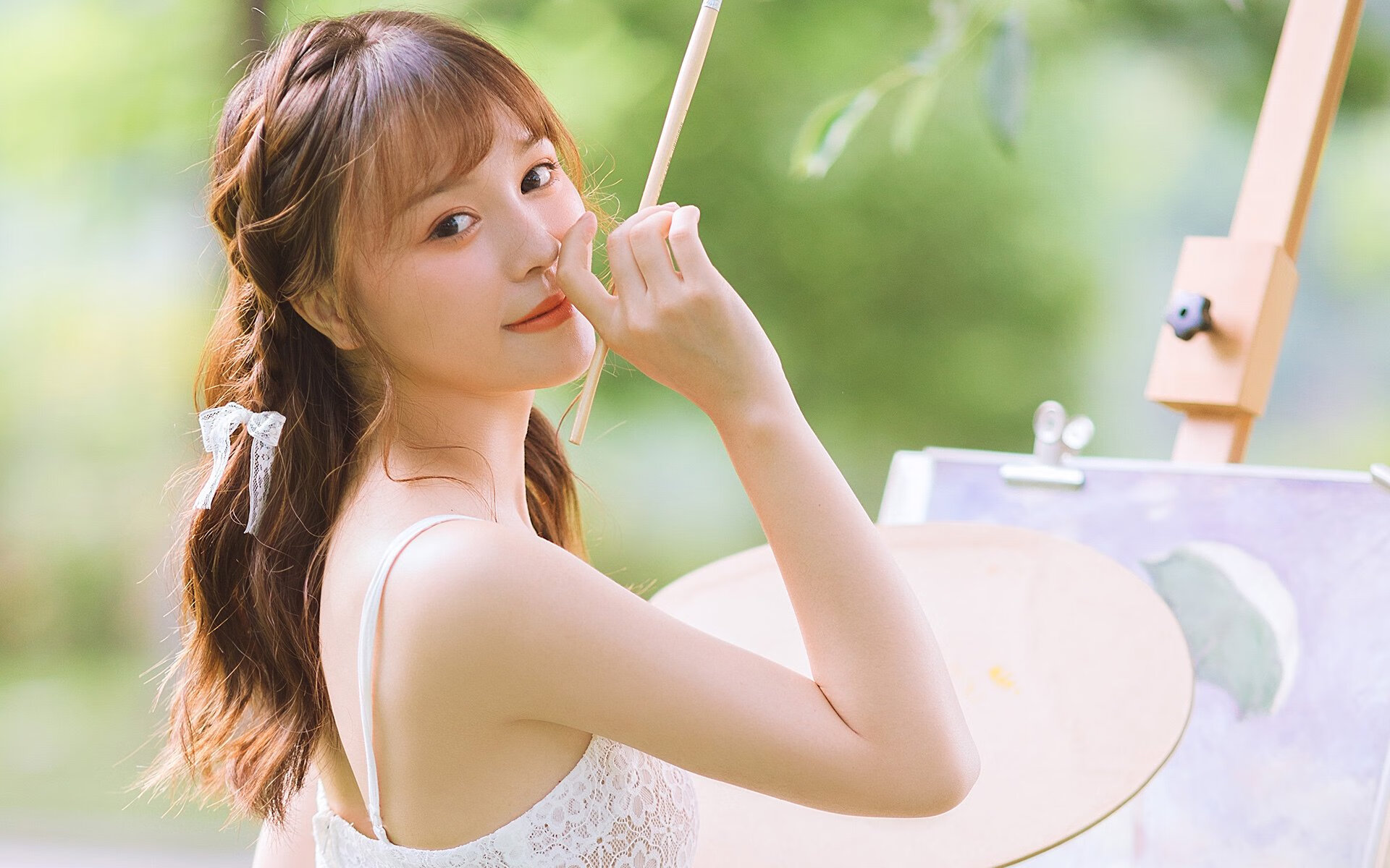 追赶赛中的精彩超车瞬间,追车比赛