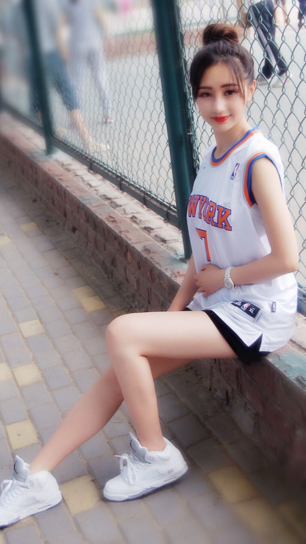 体育新闻中心深化体育媒体与科技企业深度合作,体育新媒体是什么