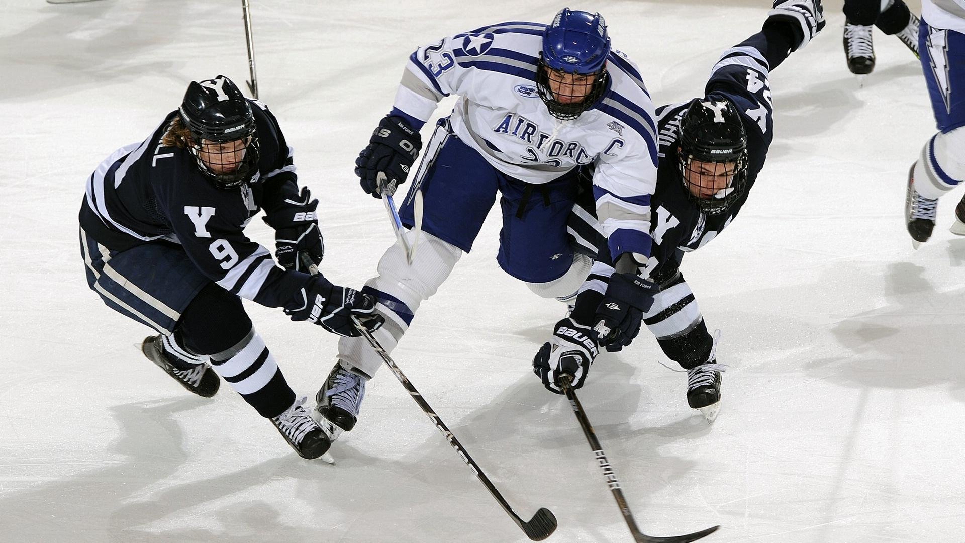 女足世界杯争议判罚引讨论，女足世界杯扩军