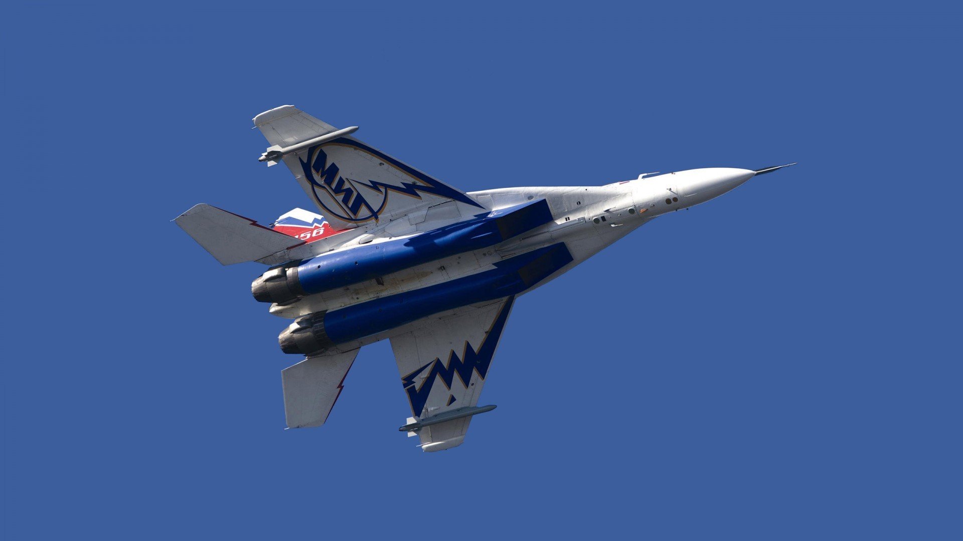 爱游戏app-新卡斯尔主场逆转对手，保级前景一片光明，卡尔斯k