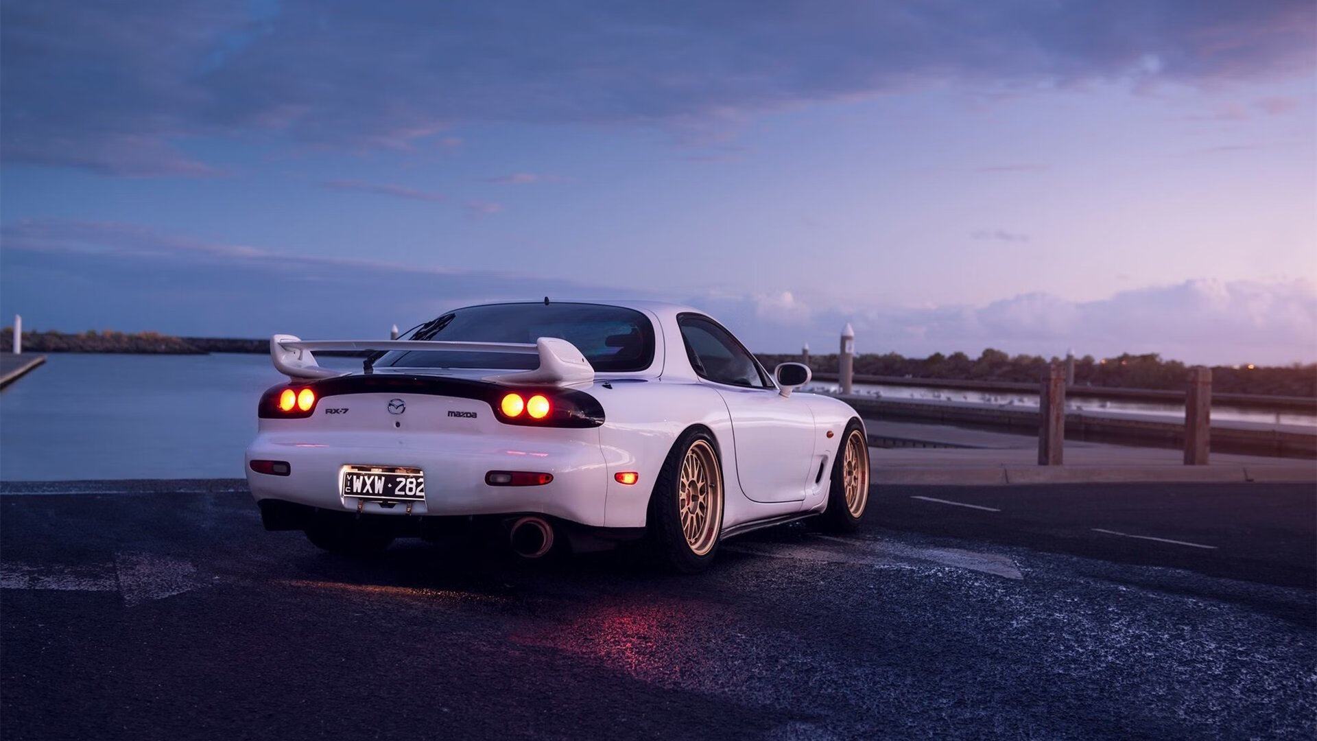 斯洛特在比赛中注重进攻转换,提升球队进攻效率,斯洛特耶斯退役原因