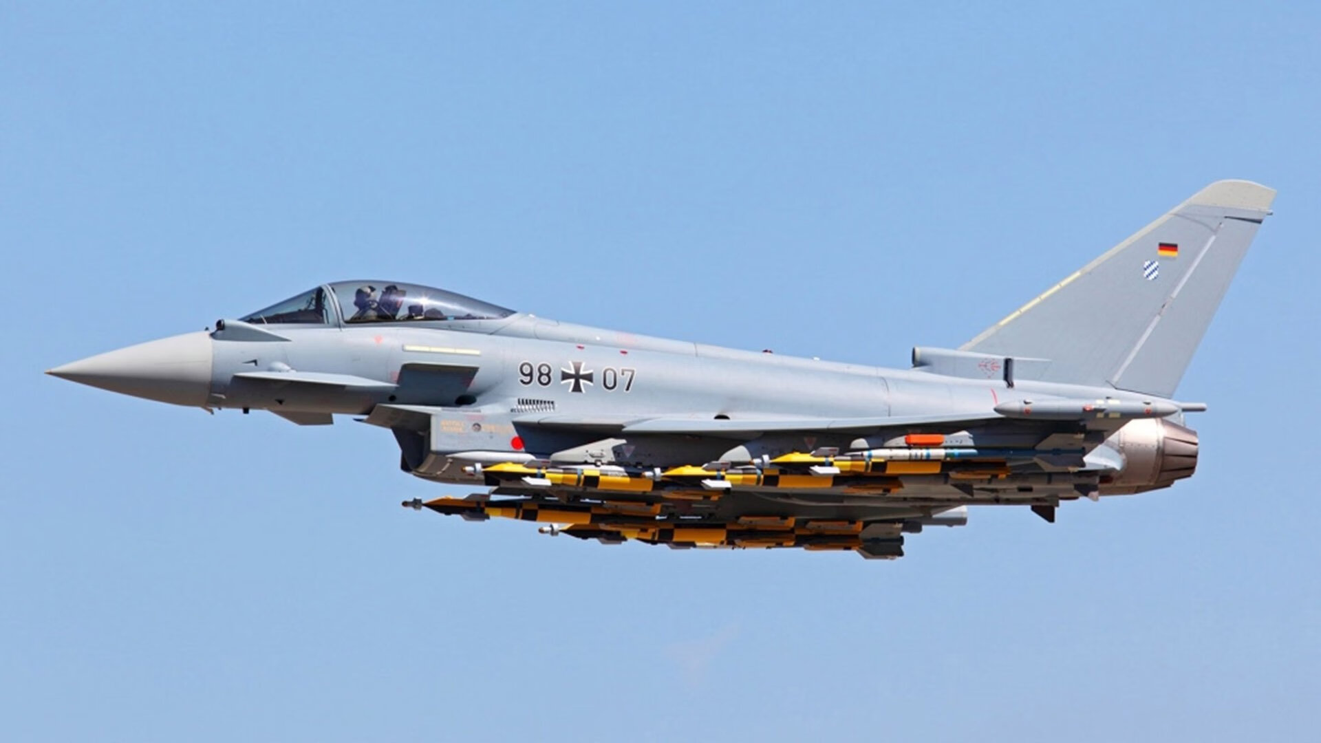 爱游戏官方-美洲篮协杯，巴西队和阿根廷队展开激烈角逐，冠军争夺一触即发