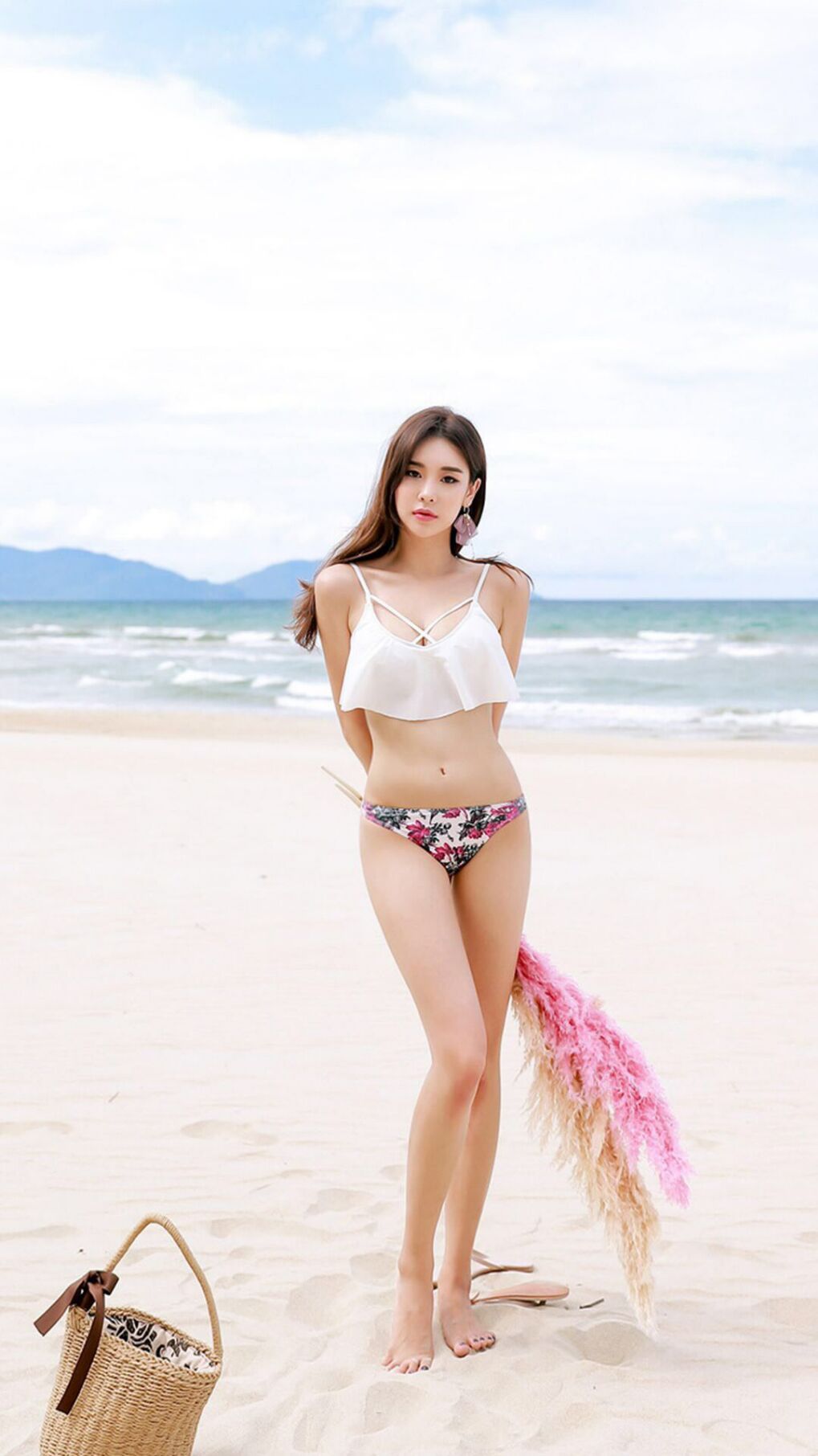 主帅换人反超时机把握对士气与局势的即时作用，主帅更迭、失去最佳拍档