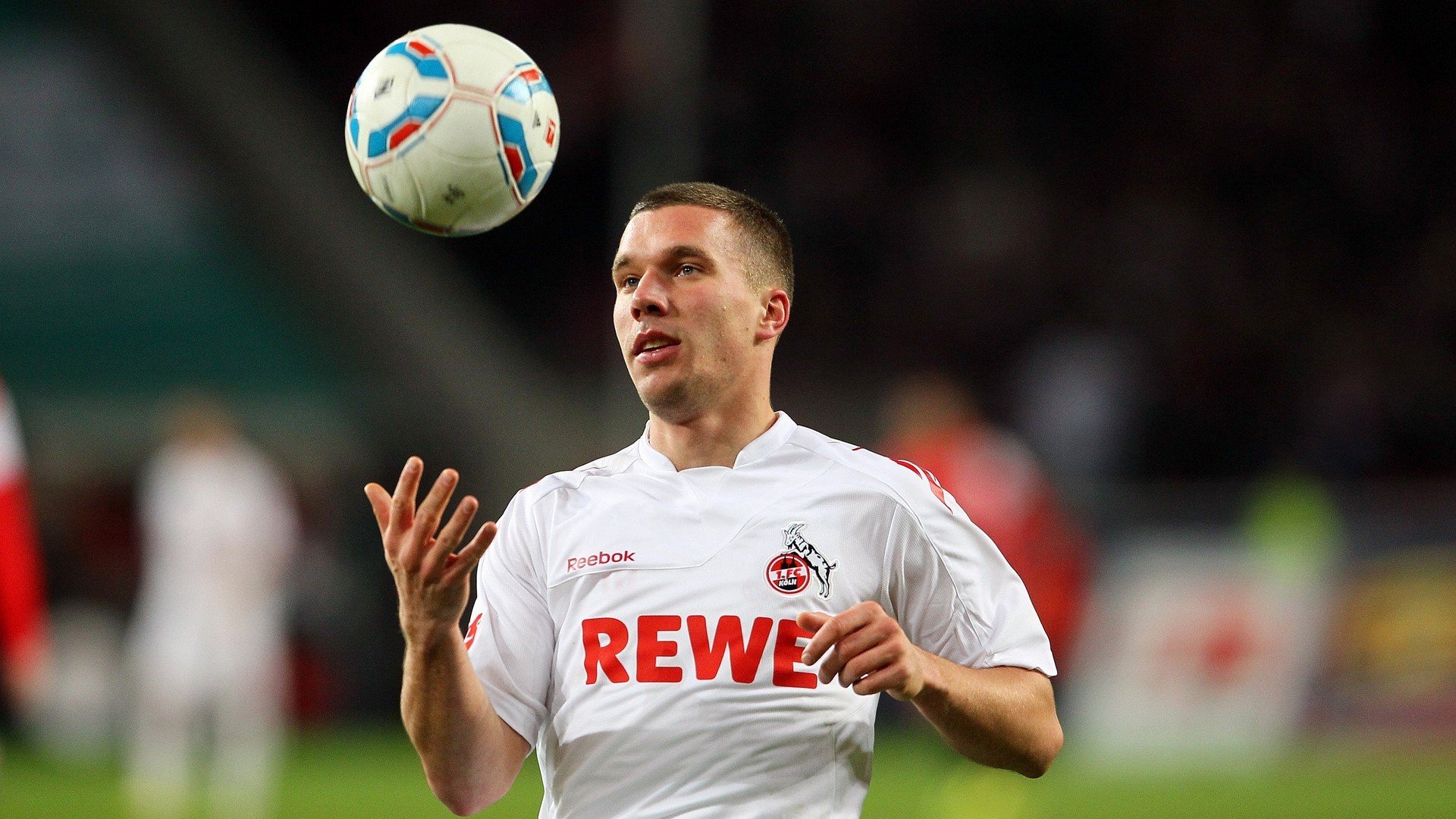 ayx爱游戏官网-_街头文化与体育结合：新型都市运动风潮_，街头运动风格