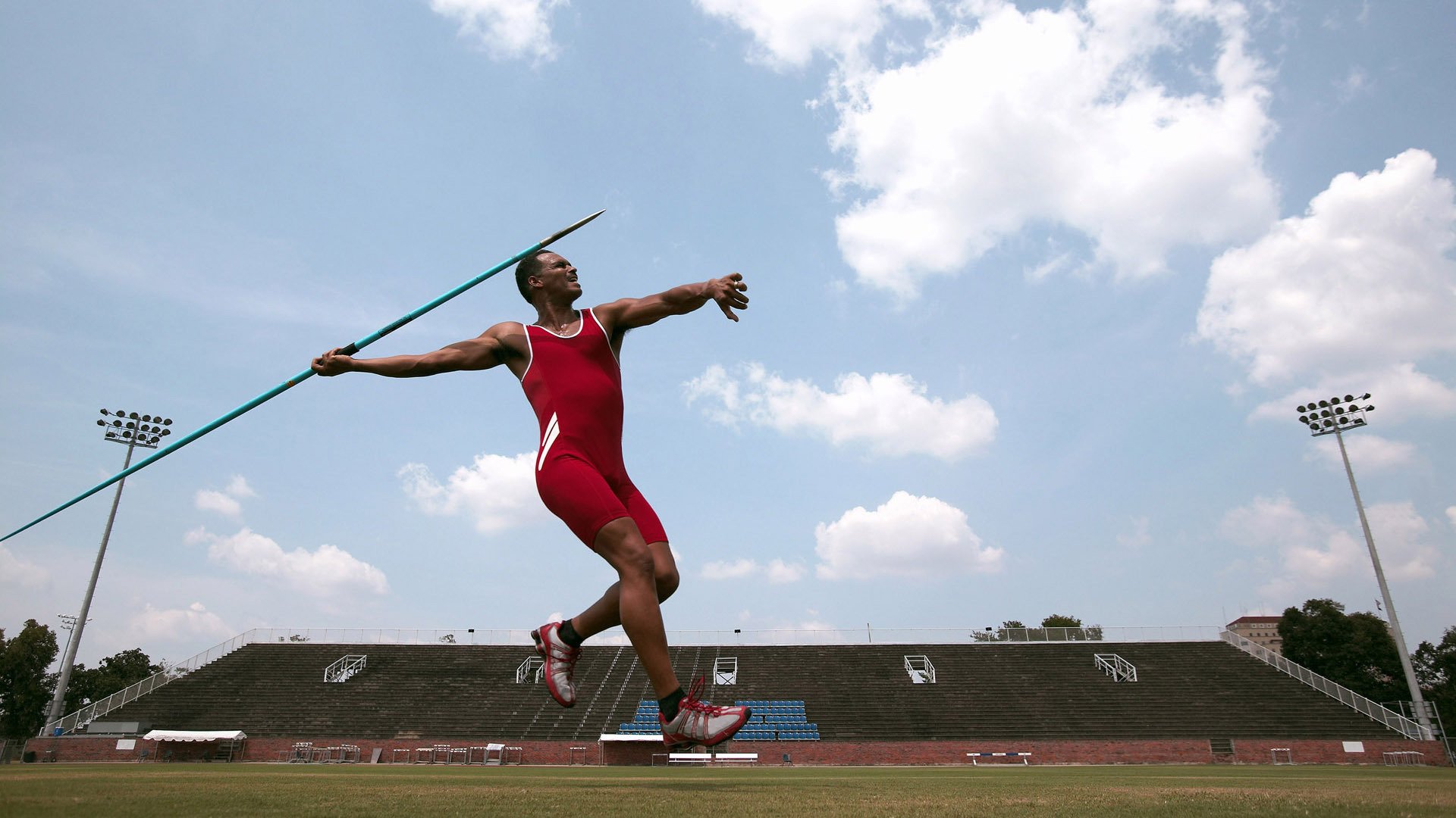 爱游戏官方-锁定目标：球队2024赛季冲冠路线图